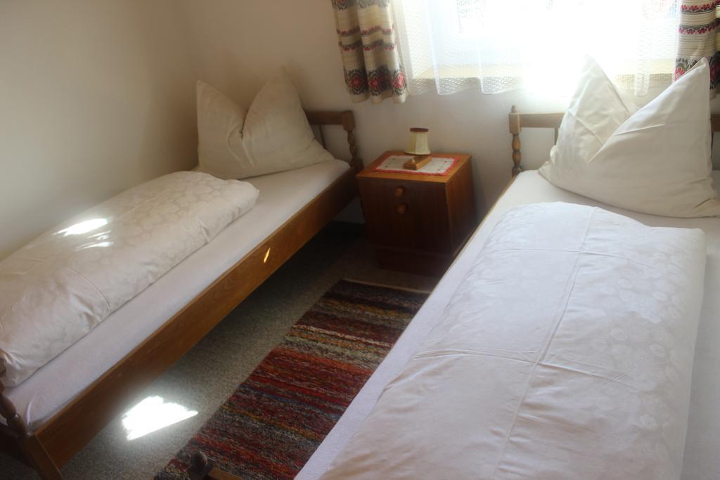 Apartamento Haus Bergblick Bad Kleinkirchheim Habitación foto
